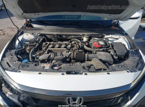 1HGCV1F31JA234053 2018 HONDA ACCORD White უკანა ხედი