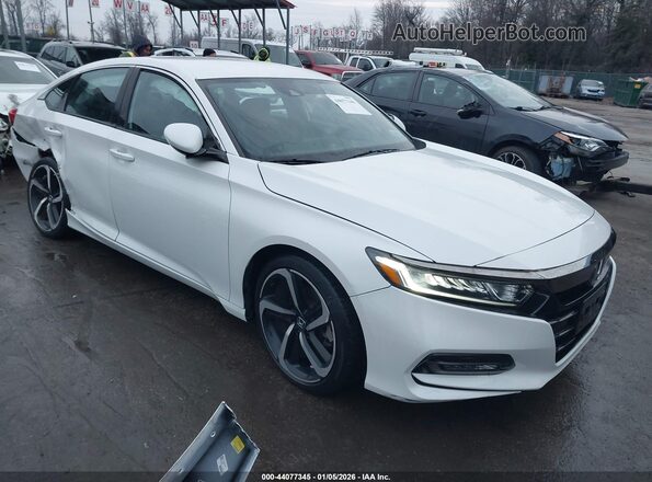 1HGCV1F35JA209396 2018 HONDA ACCORD Белый Передняя правая четверть