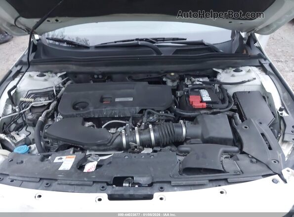 1HGCV2F30JA032357 2018 HONDA ACCORD White უკანა ხედი