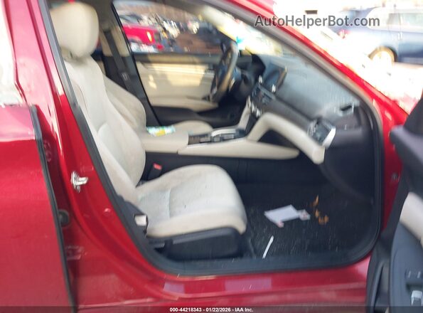 1HGCV3F11JA007066 2018 HONDA ACCORD HYBRID Красный Вид салона спереди