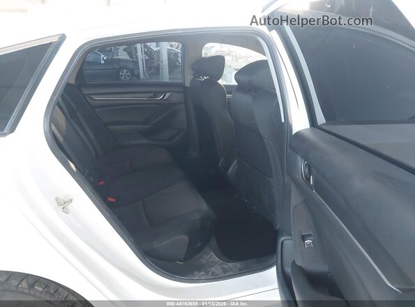 1HGCV3F13LA018556 2020 HONDA ACCORD HYBRID Белый Вид наклейки с VIN-кодом