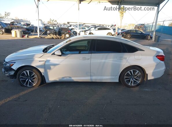 1HGCV3F13LA018556 2020 HONDA ACCORD HYBRID Белый 