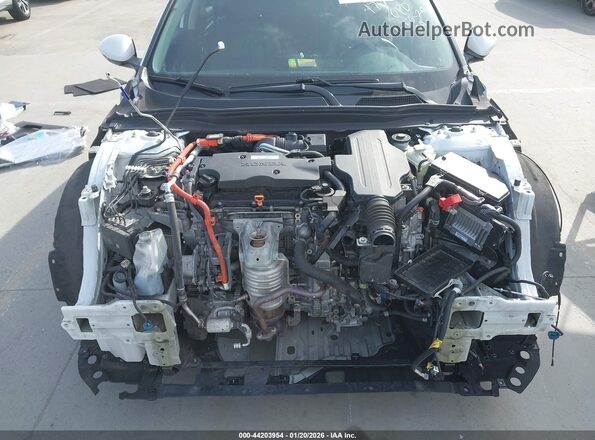 1HGCV3F50KA004034 2019 HONDA ACCORD HYBRID White Vista trasera