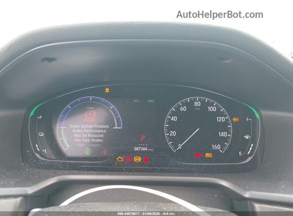 1HGCV3F55KA022058 2019 HONDA ACCORD HYBRID White Vista de los asientos traseros