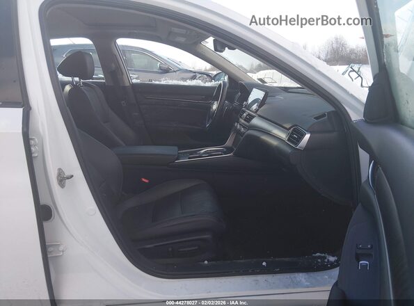 1HGCV3F92LA002760 2020 HONDA ACCORD HYBRID Белый Вид салона спереди