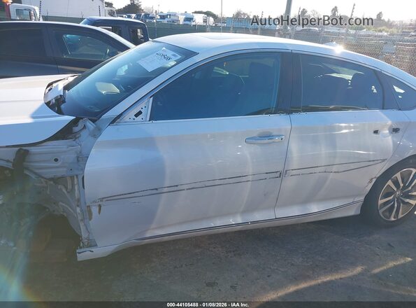 1HGCV3F94KA021731 2019 HONDA ACCORD HYBRID White 