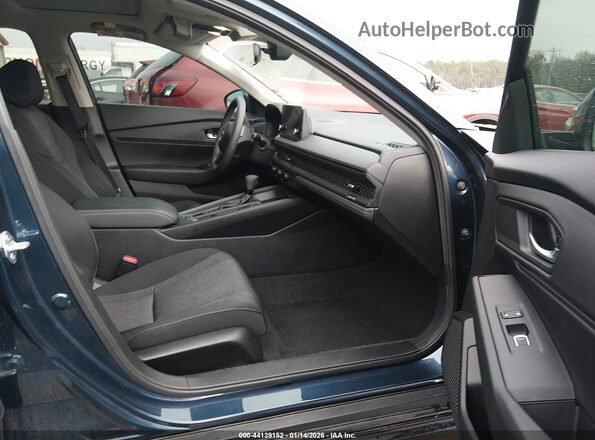 1HGCY1F37RA084128 2024 HONDA ACCORD Dark Blue Вид салона спереди