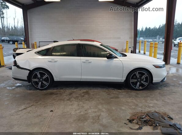 1HGCY2F56PA060780 2023 HONDA ACCORD HYBRID Белый Вид задней части салона
