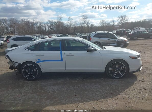 1HGCY2F59PA022492 2023 HONDA ACCORD HYBRID Белый Вид задней части салона