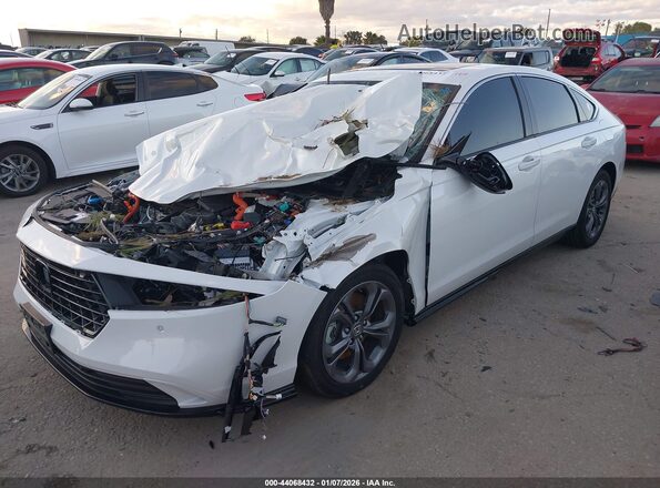 1HGCY2F62RA059685 2024 HONDA ACCORD HYBRID Белый Передняя левая четверть