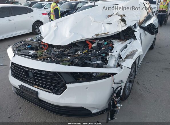1HGCY2F62RA059685 2024 HONDA ACCORD HYBRID Белый Вид спереди