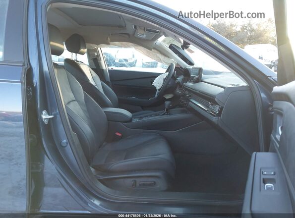1HGCY2F63SA067591 2025 HONDA ACCORD HYBRID Dark Blue Вид салона спереди