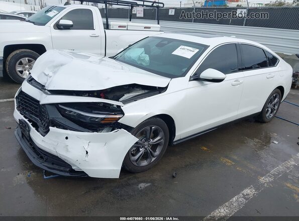 1HGCY2F64RA080487 2024 HONDA ACCORD HYBRID Белый Передняя левая четверть