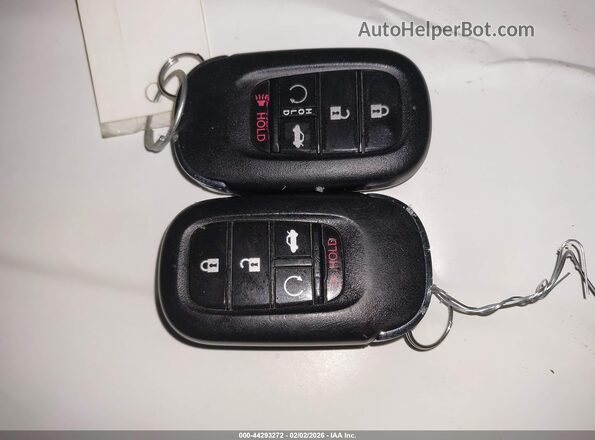 1HGCY2F71PA002075 2023 HONDA ACCORD HYBRID Красный Вид панели приборов