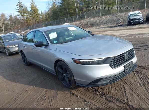 1HGCY2F75PA026055 2023 HONDA ACCORD HYBRID Серебряный Передняя правая четверть