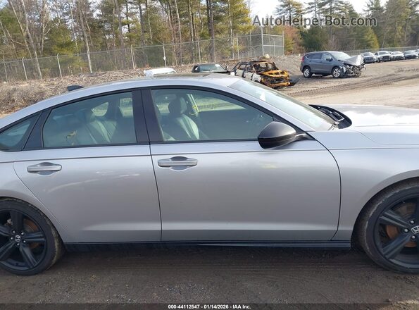 1HGCY2F75PA026055 2023 HONDA ACCORD HYBRID Серебряный Вид задней части салона