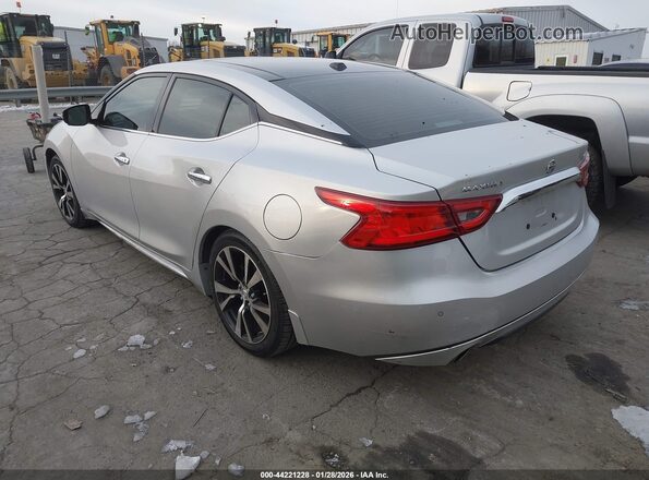 1N4AA6AP7JC403835 2018 NISSAN MAXIMA Серебряный Задняя левая четверть