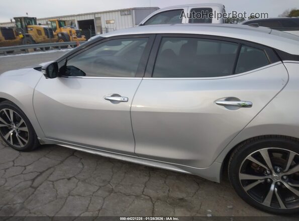 1N4AA6AP7JC403835 2018 NISSAN MAXIMA Серебряный Панорамный вид салона 360°