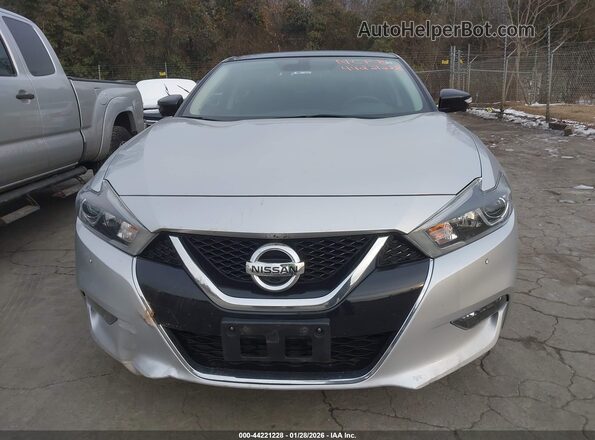 1N4AA6AP7JC403835 2018 NISSAN MAXIMA Серебряный Вид щитка приборов