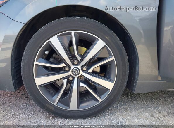 1N4AA6AV2KC380139 2019 NISSAN MAXIMA Серый Вид щитка приборов