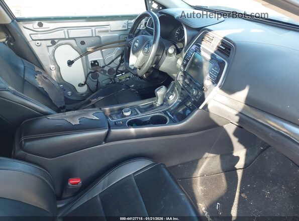 1N4AA6CV9LC364616 2020 NISSAN MAXIMA Silver Widok wnętrza z przodu