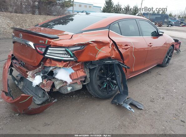 1N4AA6EV3LC369937 2020 NISSAN MAXIMA SR Оранжевый Задняя правая четверть