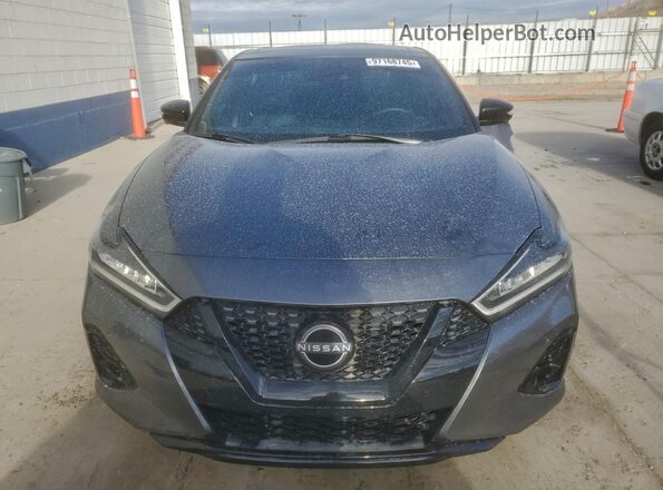 1N4AA6EVXPC502702 2023 NISSAN MAXIMA SR Серебряный Вид спереди