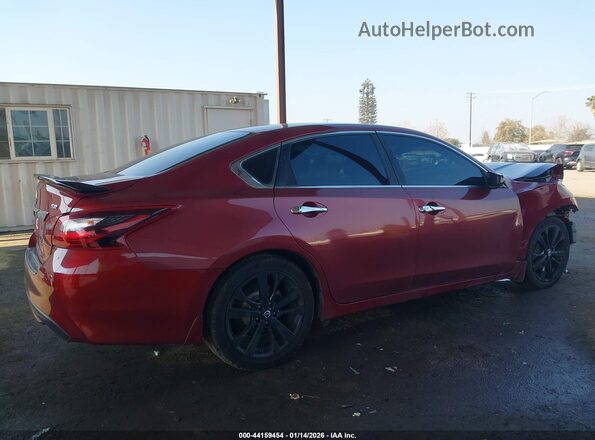 1N4AL3AP1HC231837 2017 NISSAN ALTIMA Red 360 interior view