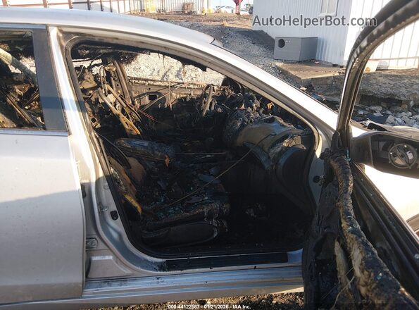 1N4AL3AP1HC293450 2017 NISSAN ALTIMA Silver Widok wnętrza z przodu