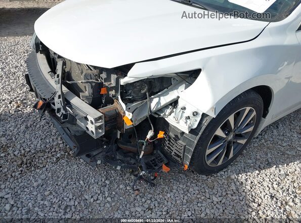 1N4AL3AP5GN307188 2016 NISSAN ALTIMA White Widok z przodu