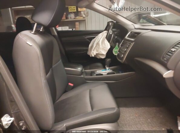 1N4AL3AP8HC232774 2017 NISSAN ALTIMA Black Widok wnętrza z przodu