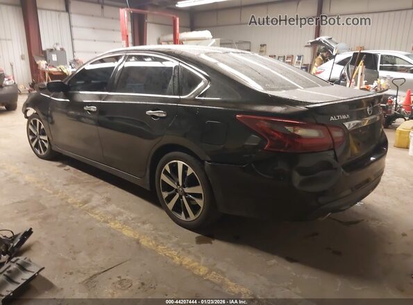 1N4AL3AP8HC232774 2017 NISSAN ALTIMA Black Tył lewy