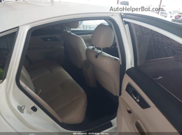 1N4AL3AP9HC226000 2017 NISSAN ALTIMA White Widok naklejki z numerem VIN