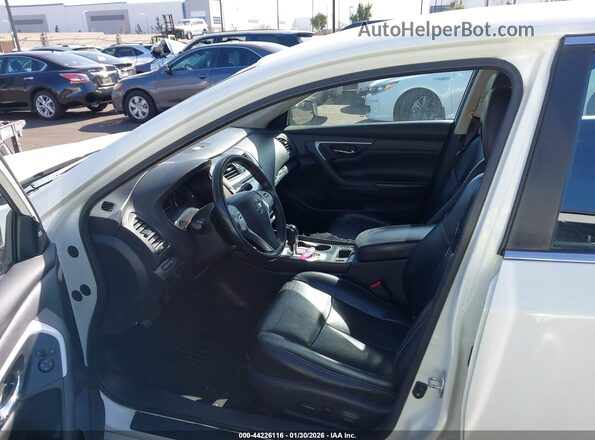 1N4AL3APXJC173166 2018 NISSAN ALTIMA White Vista interior delantera