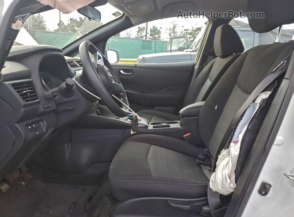 1N4AZ1BVXSC557188 2025 NISSAN LEAF Белый Вид салона спереди