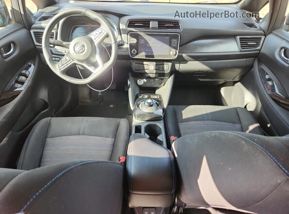 1N4AZ1CP2LC301046 2020 NISSAN LEAF Gray Widok deski rozdzielczej