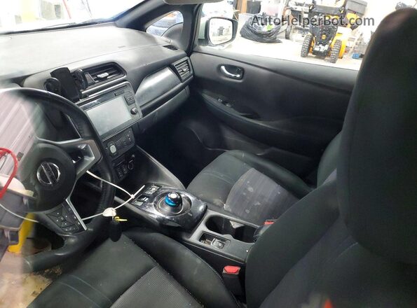 1N4AZ1CP4JC315897 2018 NISSAN LEAF Green Dashboard view
