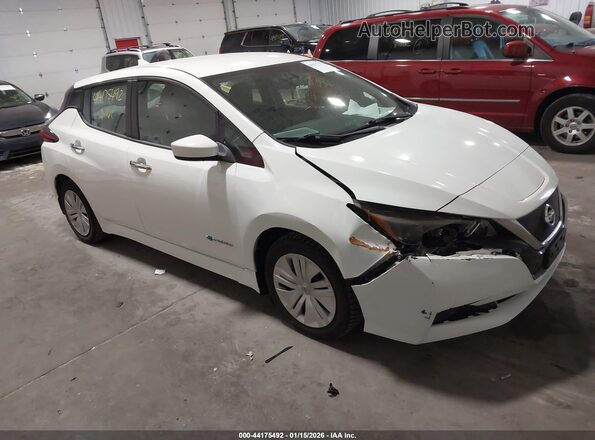 1N4AZ1CP4JC317794 2018 NISSAN LEAF Белый Передняя правая четверть
