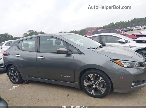 1N4AZ1CP7JC305364 2018 NISSAN LEAF Gray Widok wnętrza z tyłu