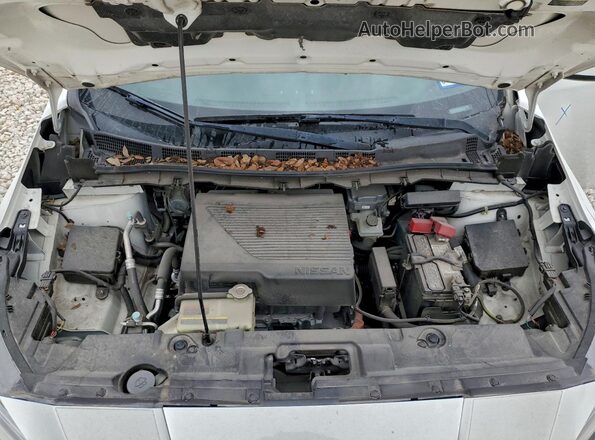 1N4AZ1CP7JC309396 2018 NISSAN LEAF White Rear interior view