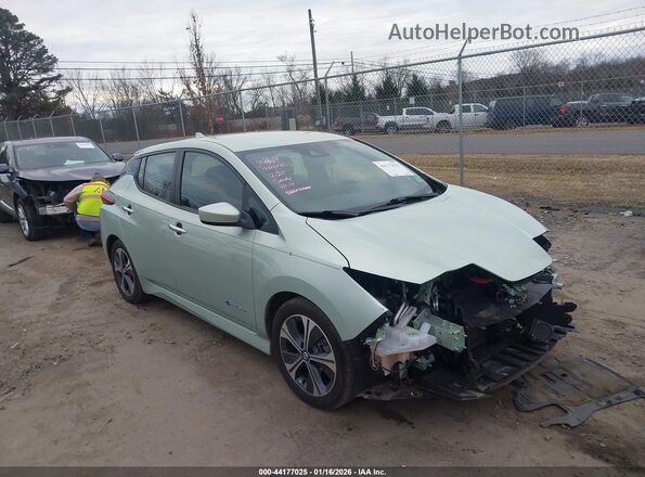 1N4AZ1CP8JC307222 2018 NISSAN LEAF Зеленый Передняя правая четверть