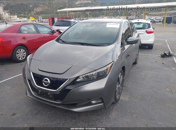 1N4AZ1CV6MC556329 2021 NISSAN LEAF Черный Передняя левая четверть