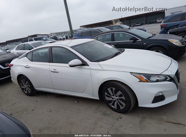 1N4BL4BV3LC153366 2020 NISSAN ALTIMA White Vista interior trasera
