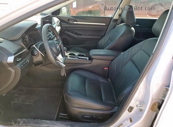 1N4BL4CV0RN370787 2024 NISSAN ALTIMA Серый Вид салона спереди