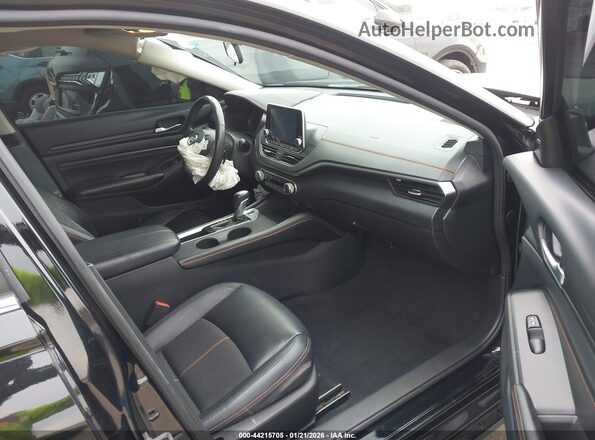 1N4BL4CV2NN401015 2022 NISSAN ALTIMA Black Widok wnętrza z przodu