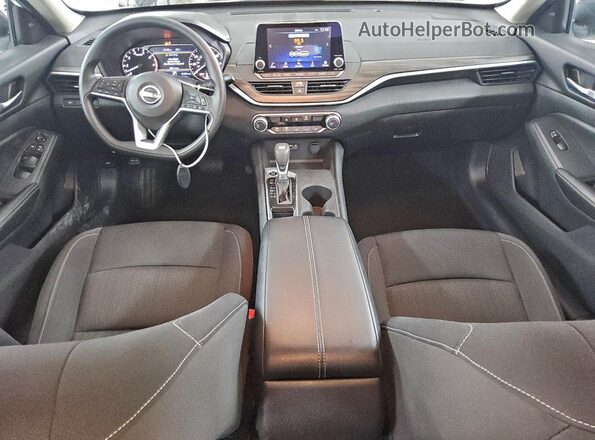 1N4BL4DV8SN354597 2025 NISSAN ALTIMA White Widok deski rozdzielczej