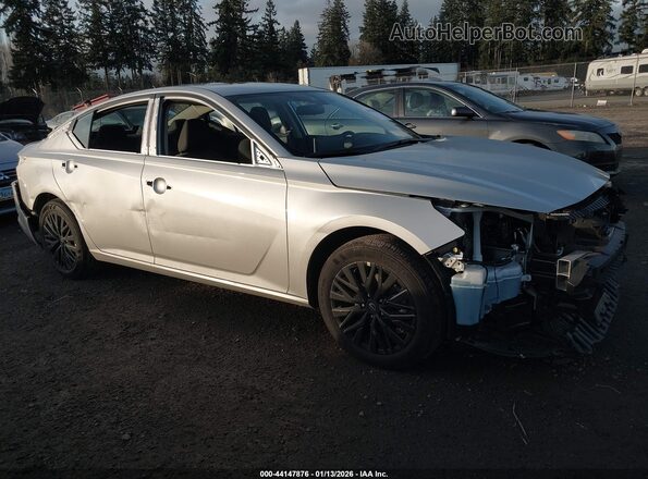1N4BL4DW4SN405859 2025 NISSAN ALTIMA Silver Вид спереду
