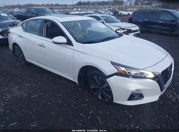 1N4BL4EW8LC170216 2020 NISSAN ALTIMA Белый Передняя правая четверть