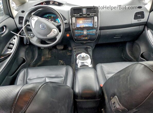 1N4BZ0CP1GC304170 2016 NISSAN LEAF Черный Вид панели приборов