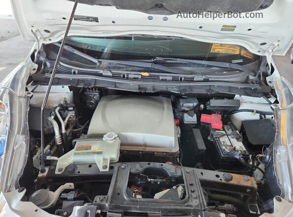 1N4BZ0CP2GC306493 2016 NISSAN LEAF White Widok wnętrza z tyłu